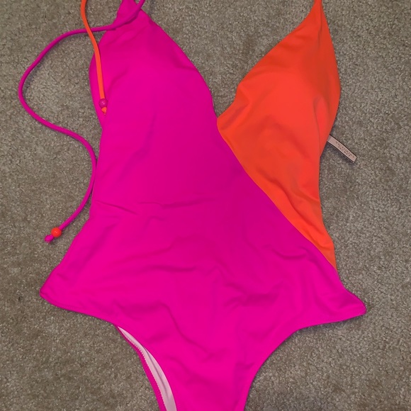 Victoria's Secret Other - 🆕 Victoria’s secret bathing suit